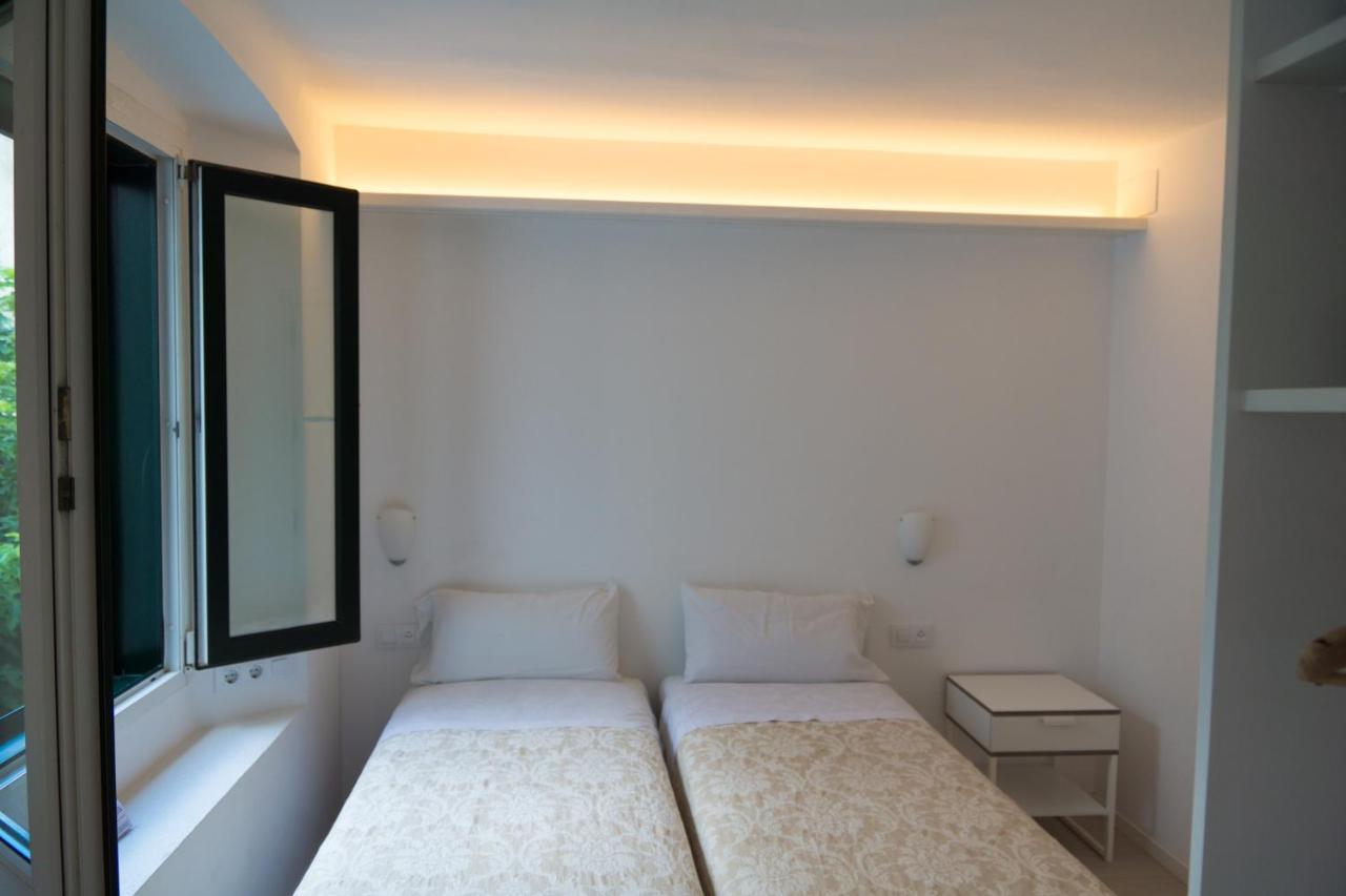 Hostal Marina Cadaqués Eksteriør billede