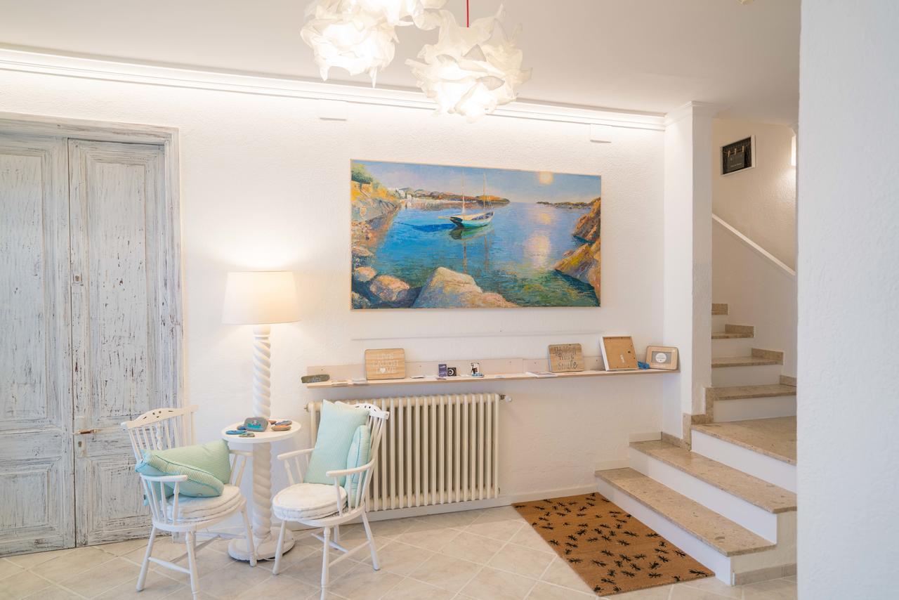 Hostal Marina Cadaqués Eksteriør billede