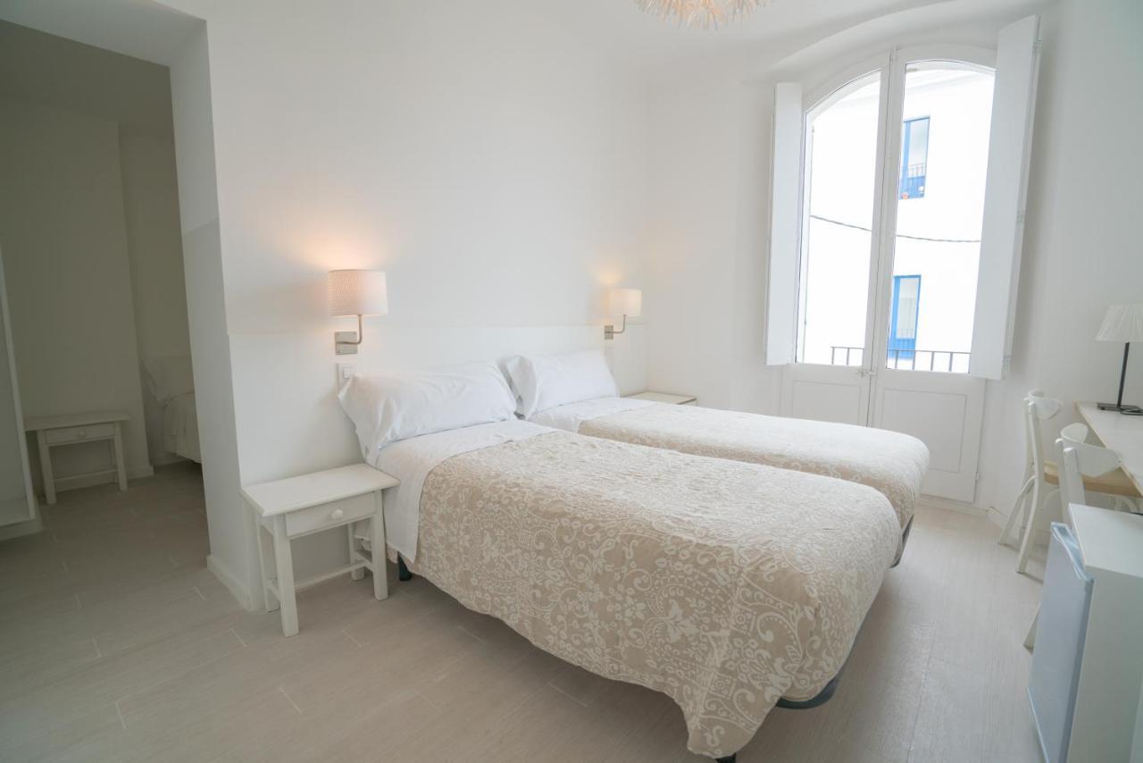 Hostal Marina Cadaqués Eksteriør billede